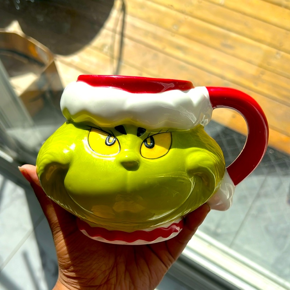 Christmas grinch hallmark mug